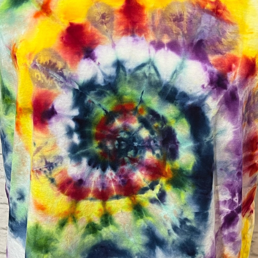 OOAK Rainbow ice dyed tie dye spiral tee Unisex Large - Picture 4 of 5